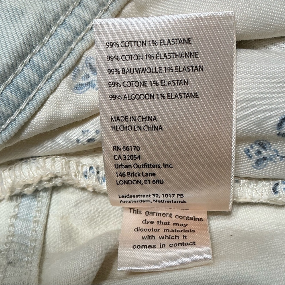 PILCRO Anthropologie Destroyed Mid-Rise Slim Boyfriend Jeans Light Wash Sz 27 - Picture 15 of 15